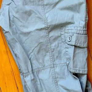 Size 12 cropped pants lightweight cargo style with ties at bottom.
